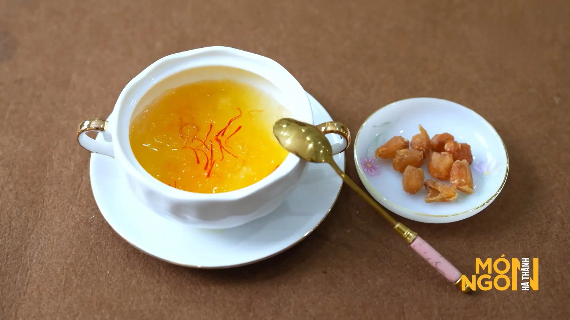 Yến chưng nhụy hoa nghệ tây – tinh hoa từ thiên nhiên